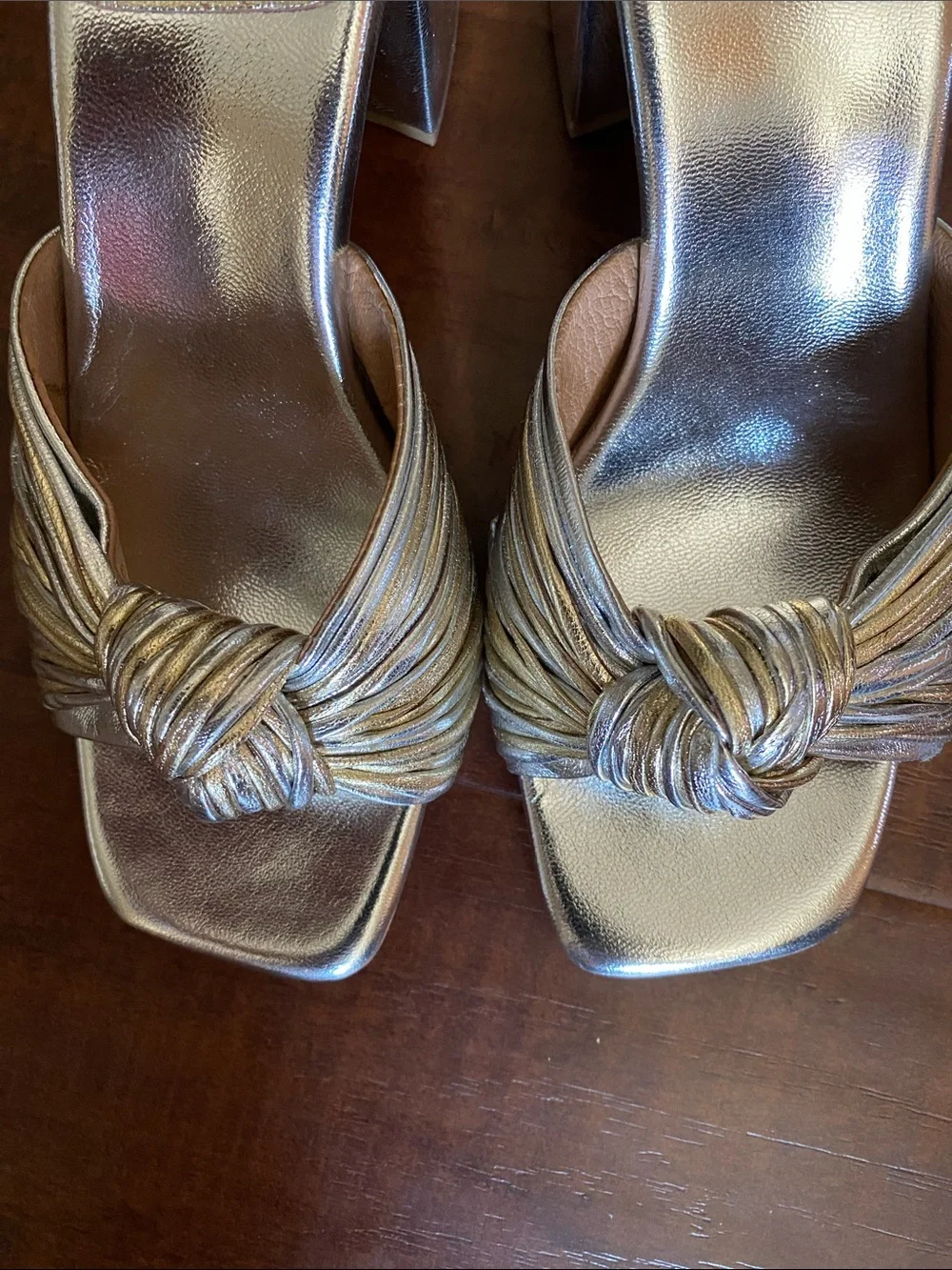 Jeffrey Campbell Metallic Silver-Gold Knot Slide blocked Heels size 7.5